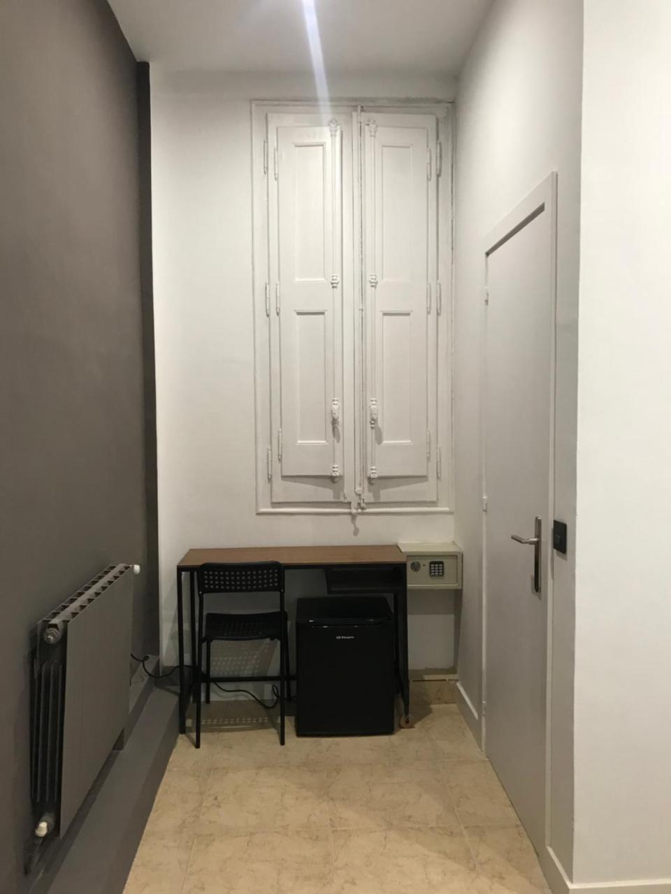 Hostal Eden Barcelona Kültér fotó